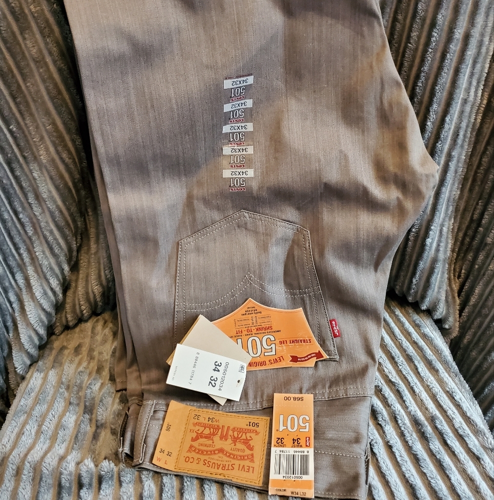 BRAND NEW Mens Levi's 501 Jeans